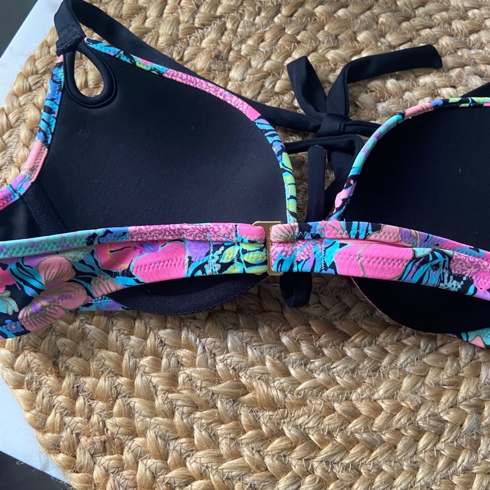 Victoria’s Secret Swim Bikini Top - Picture 4 of 5